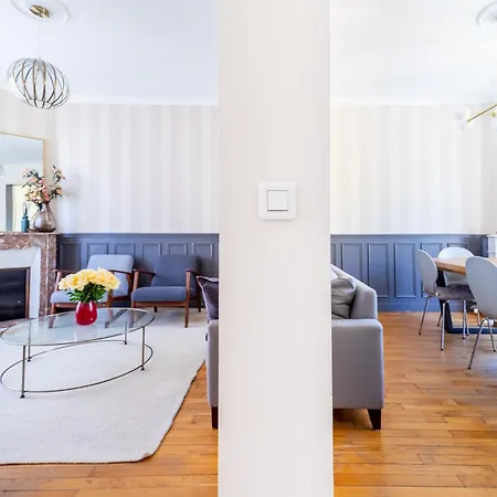 La Belle Adresse Chic, Calme & Spacieuse Villa Versailles